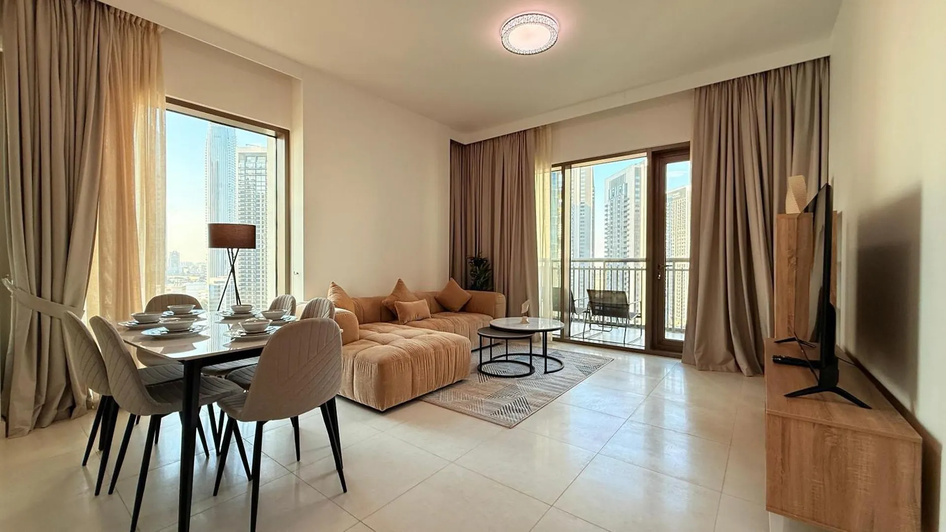 Premium 2 Bedroom Creek Horizon Dubai 0*,