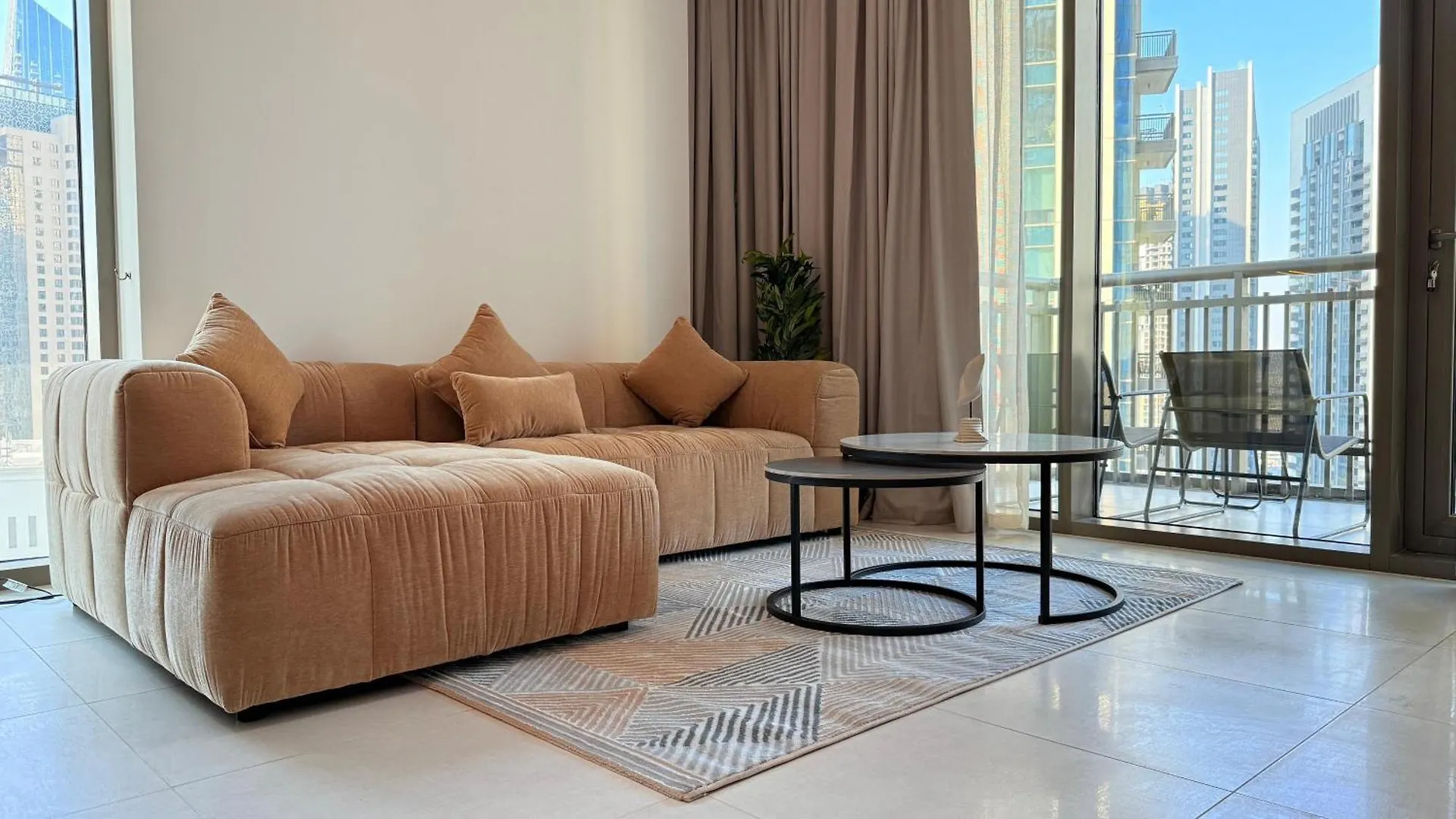 Premium 2 Bedroom Creek Horizon Dubai Apartment