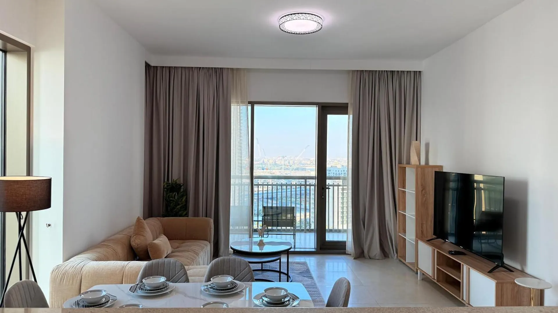 Premium 2 Bedroom Creek Horizon Dubai